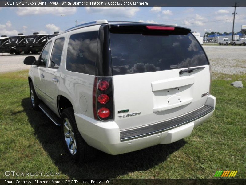 White Diamond Tintcoat / Cocoa/Light Cashmere 2011 GMC Yukon Denali AWD