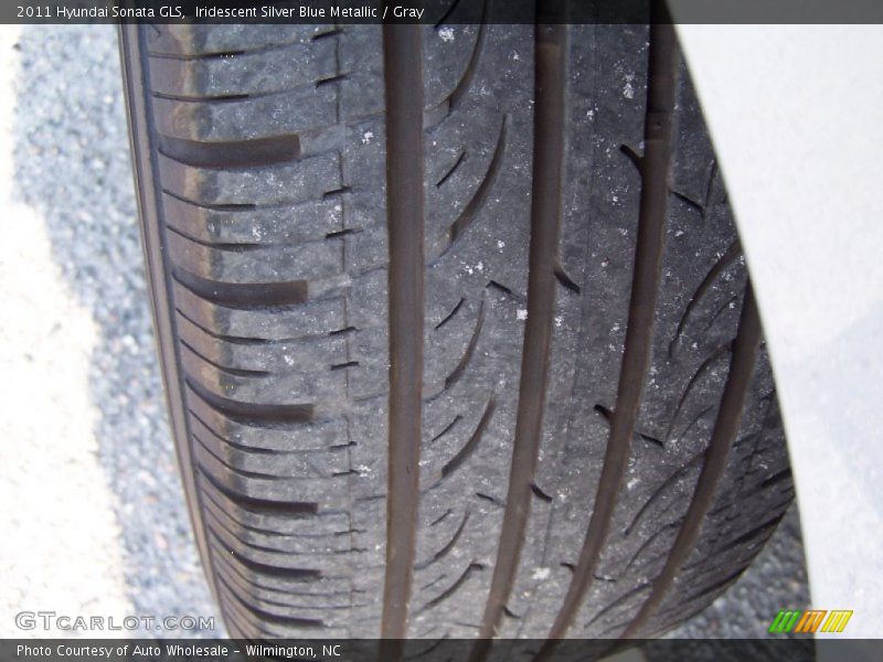Iridescent Silver Blue Metallic / Gray 2011 Hyundai Sonata GLS