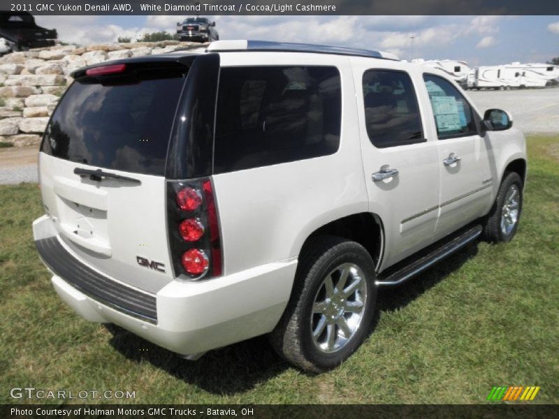 White Diamond Tintcoat / Cocoa/Light Cashmere 2011 GMC Yukon Denali AWD