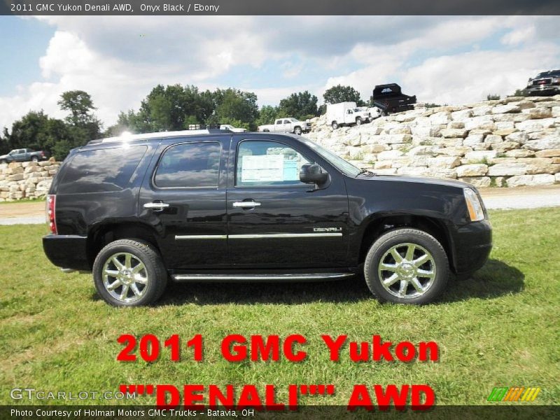 Onyx Black / Ebony 2011 GMC Yukon Denali AWD