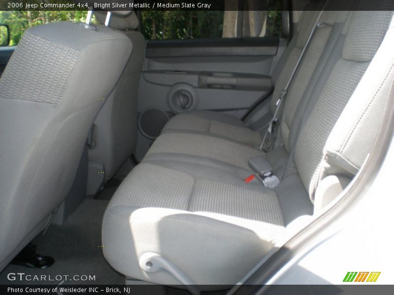 Bright Silver Metallic / Medium Slate Gray 2006 Jeep Commander 4x4