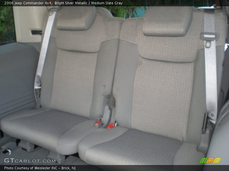 Bright Silver Metallic / Medium Slate Gray 2006 Jeep Commander 4x4