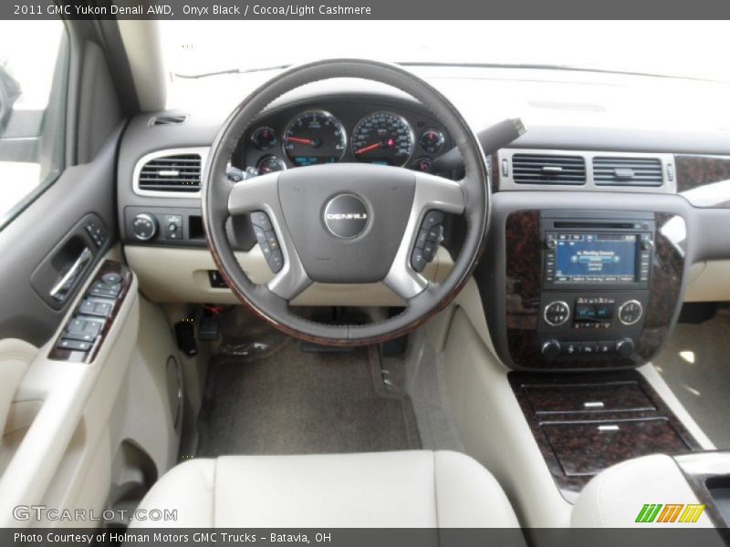 Onyx Black / Cocoa/Light Cashmere 2011 GMC Yukon Denali AWD