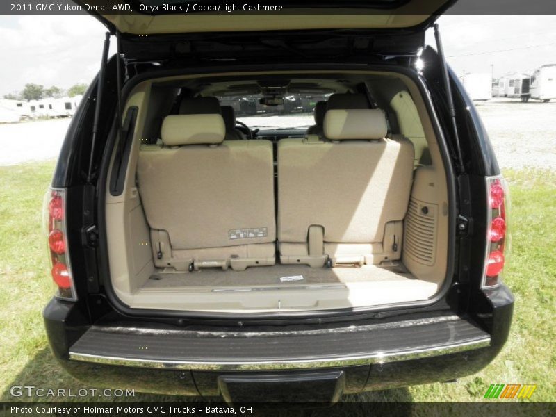 Onyx Black / Cocoa/Light Cashmere 2011 GMC Yukon Denali AWD