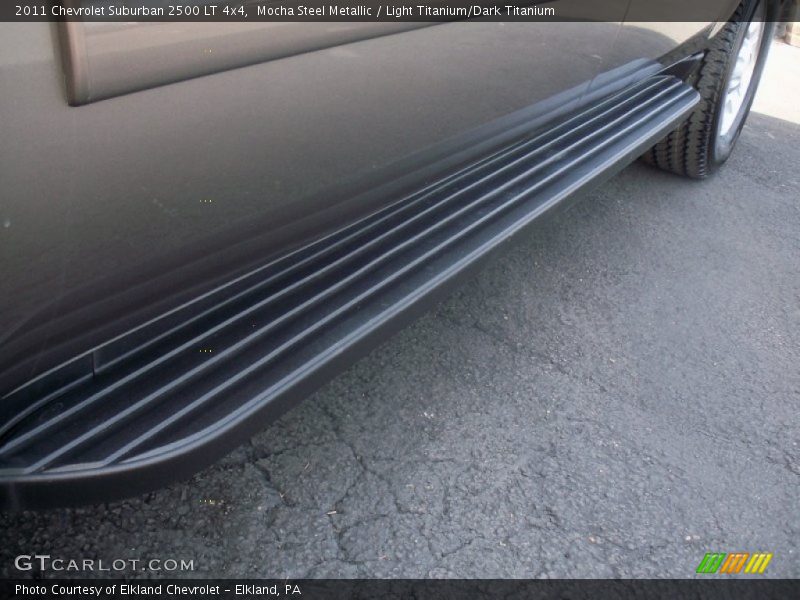 Mocha Steel Metallic / Light Titanium/Dark Titanium 2011 Chevrolet Suburban 2500 LT 4x4