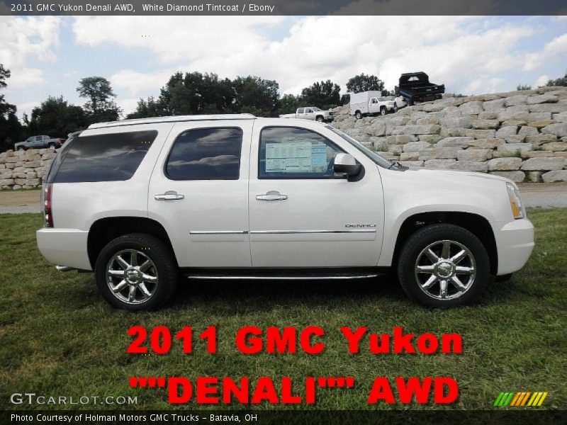 White Diamond Tintcoat / Ebony 2011 GMC Yukon Denali AWD