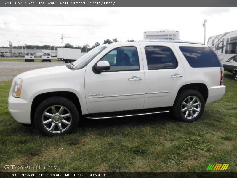 White Diamond Tintcoat / Ebony 2011 GMC Yukon Denali AWD