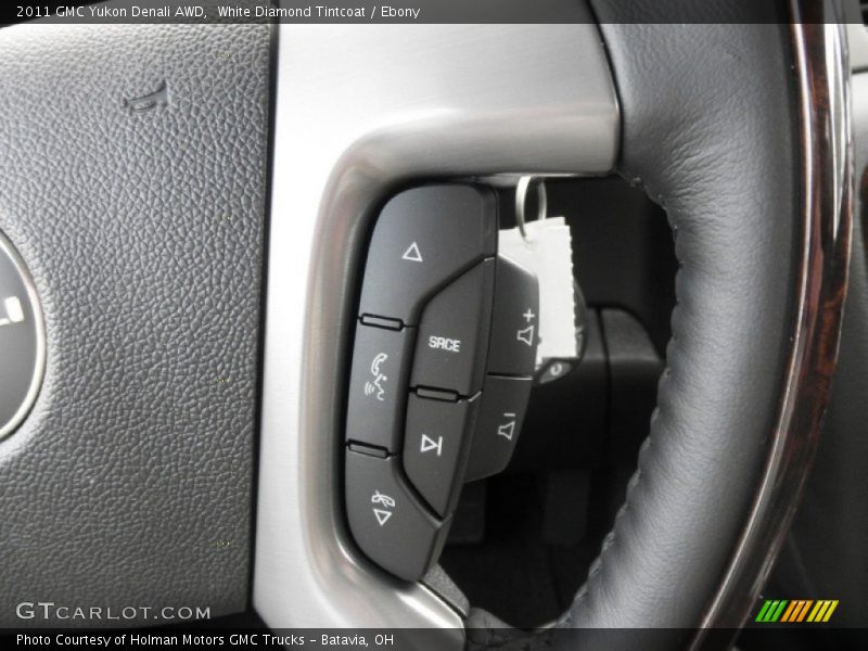 White Diamond Tintcoat / Ebony 2011 GMC Yukon Denali AWD