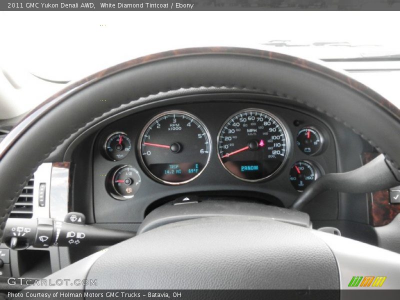 White Diamond Tintcoat / Ebony 2011 GMC Yukon Denali AWD