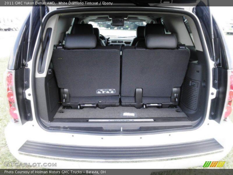 White Diamond Tintcoat / Ebony 2011 GMC Yukon Denali AWD
