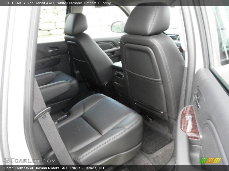 White Diamond Tintcoat / Ebony 2011 GMC Yukon Denali AWD