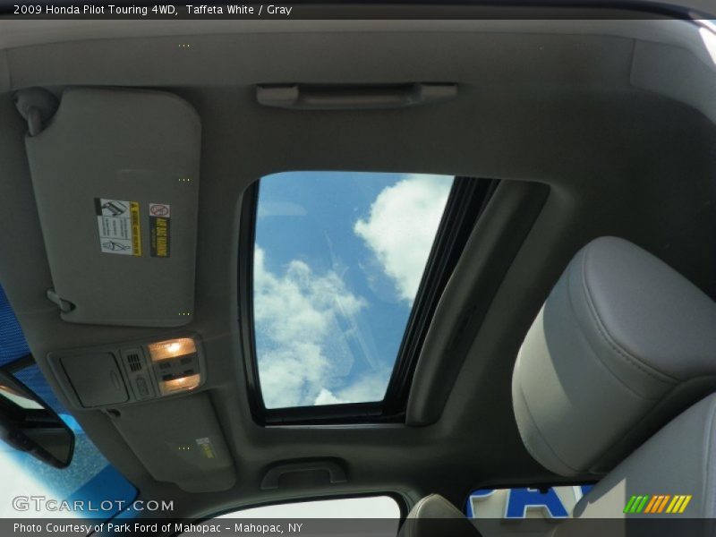 Taffeta White / Gray 2009 Honda Pilot Touring 4WD