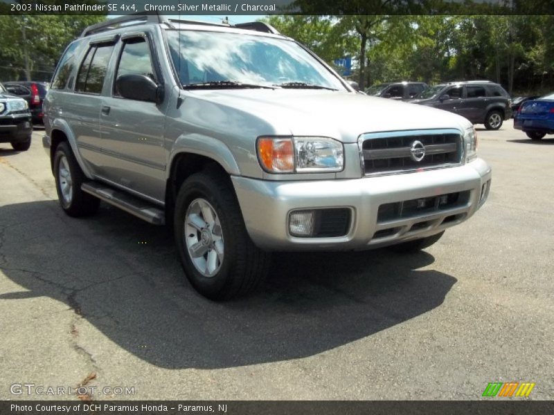 Chrome Silver Metallic / Charcoal 2003 Nissan Pathfinder SE 4x4