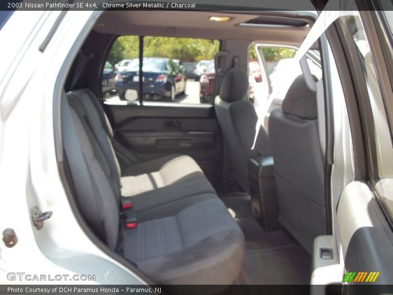 Chrome Silver Metallic / Charcoal 2003 Nissan Pathfinder SE 4x4