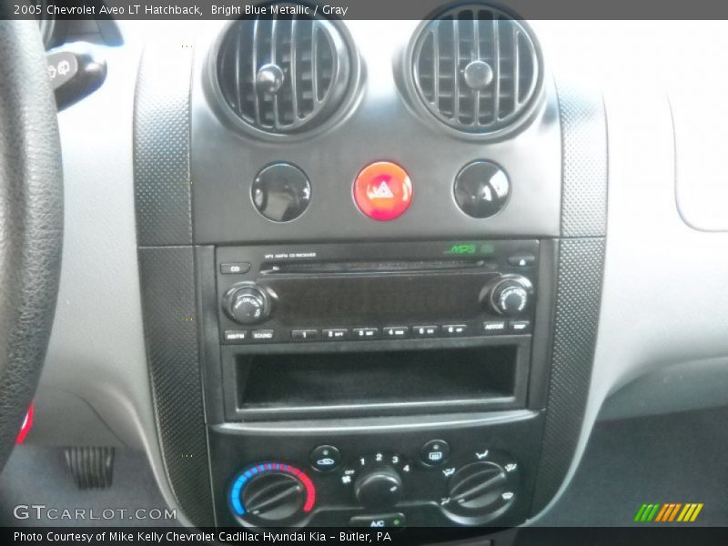 Controls of 2005 Aveo LT Hatchback