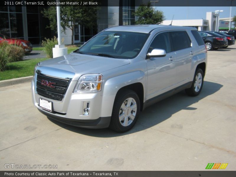 Quicksilver Metallic / Jet Black 2011 GMC Terrain SLE