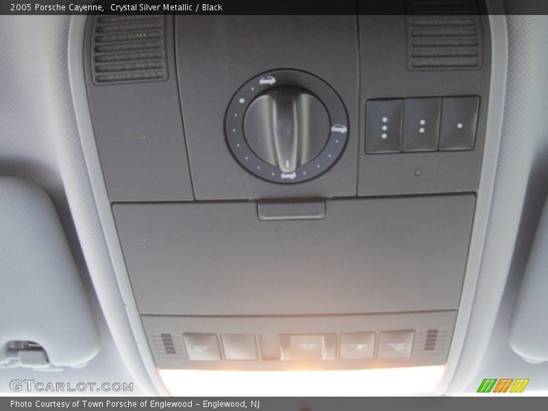 Crystal Silver Metallic / Black 2005 Porsche Cayenne