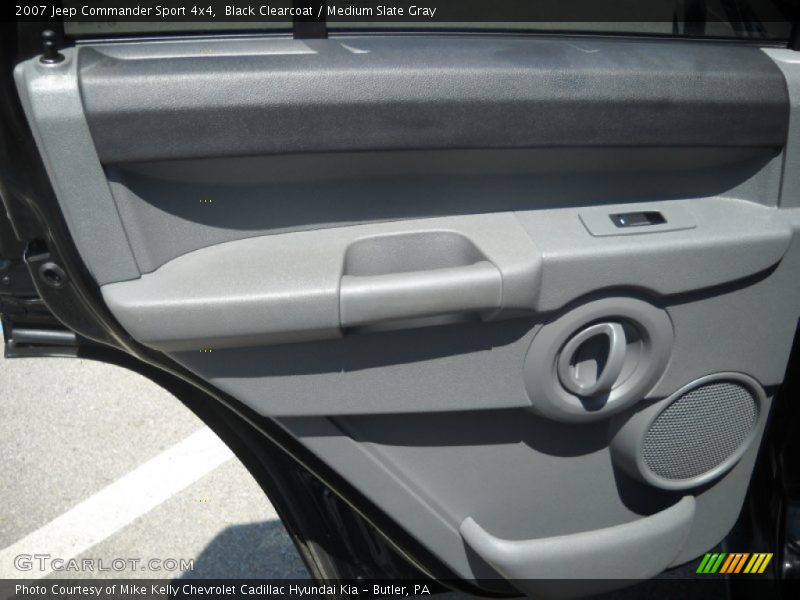Black Clearcoat / Medium Slate Gray 2007 Jeep Commander Sport 4x4