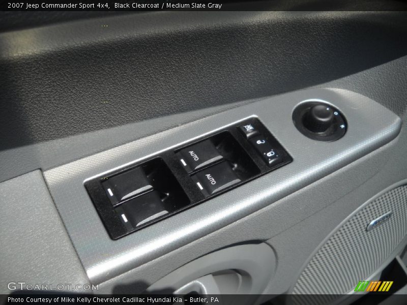 Black Clearcoat / Medium Slate Gray 2007 Jeep Commander Sport 4x4