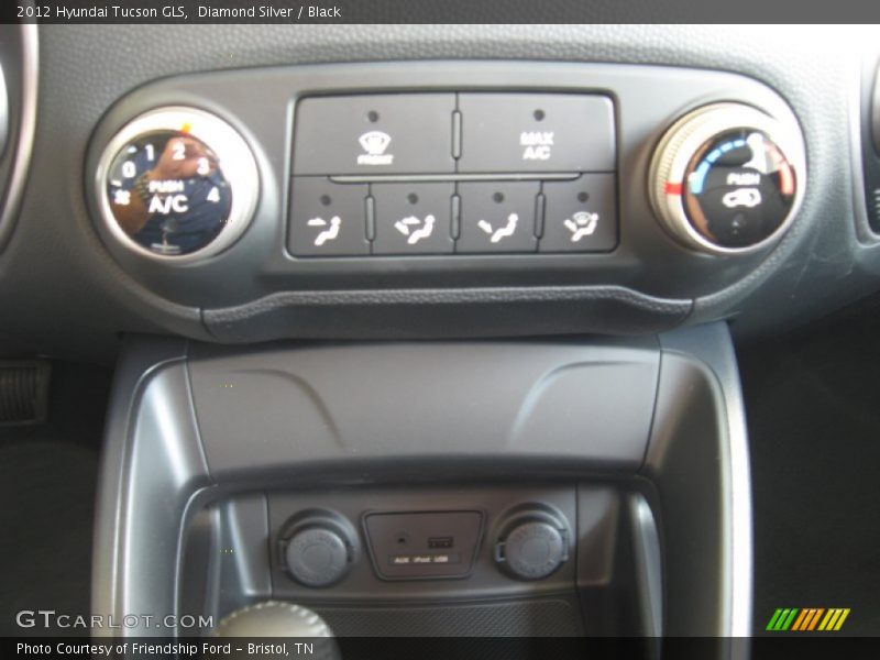 Controls of 2012 Tucson GLS