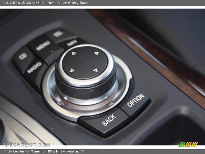 Controls of 2012 X5 xDrive35i Premium