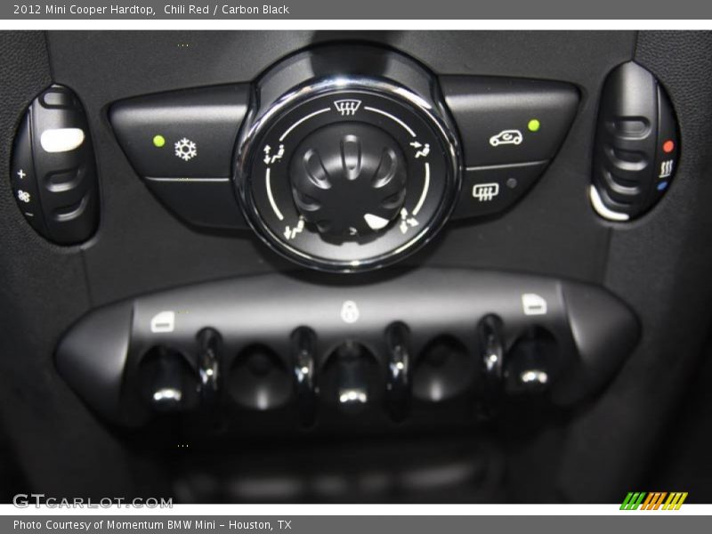 Controls of 2012 Cooper Hardtop