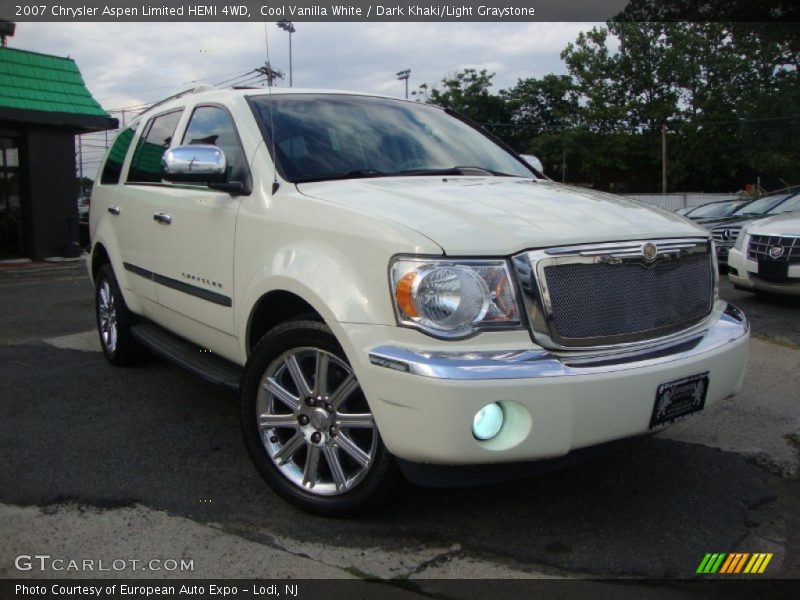 Cool Vanilla White / Dark Khaki/Light Graystone 2007 Chrysler Aspen Limited HEMI 4WD