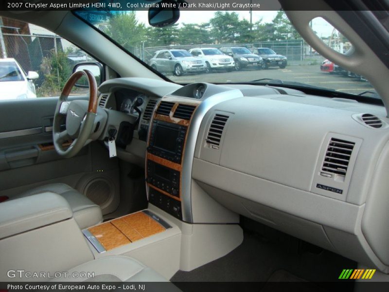 Cool Vanilla White / Dark Khaki/Light Graystone 2007 Chrysler Aspen Limited HEMI 4WD