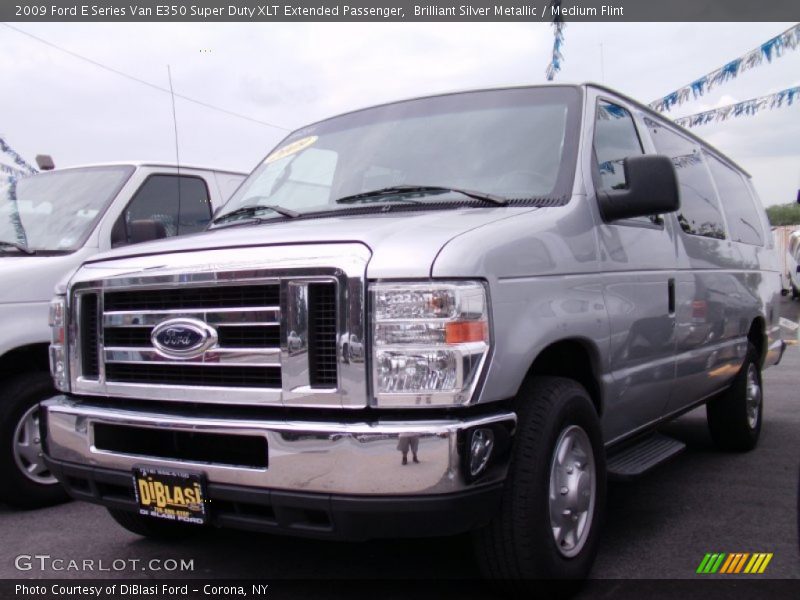 Brilliant Silver Metallic / Medium Flint 2009 Ford E Series Van E350 Super Duty XLT Extended Passenger