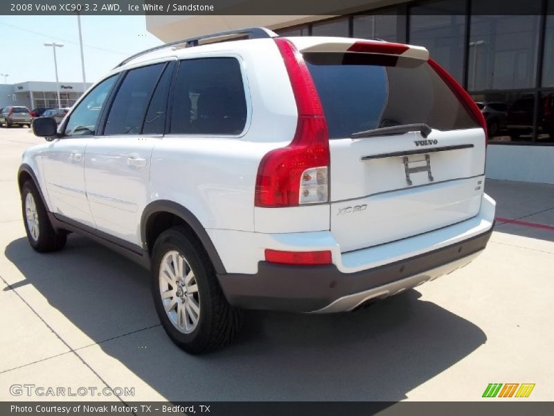 Ice White / Sandstone 2008 Volvo XC90 3.2 AWD