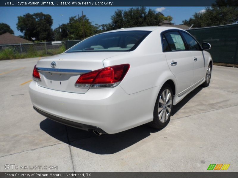 Blizzard White Pearl / Light Gray 2011 Toyota Avalon Limited