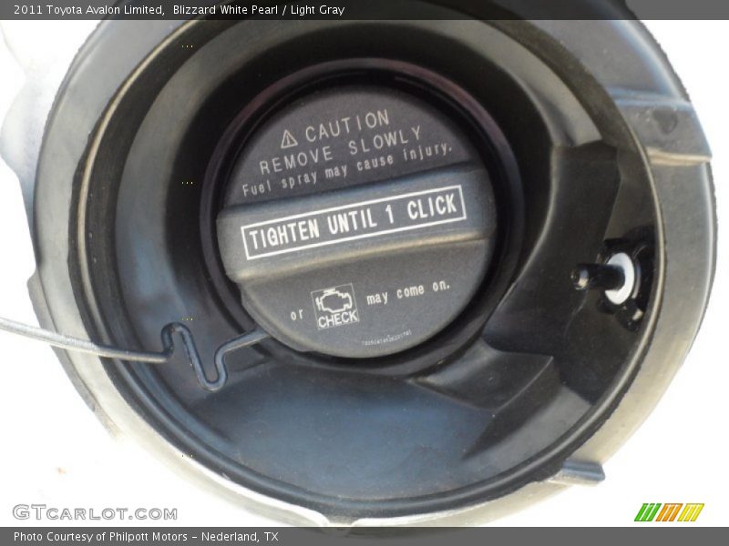 Blizzard White Pearl / Light Gray 2011 Toyota Avalon Limited