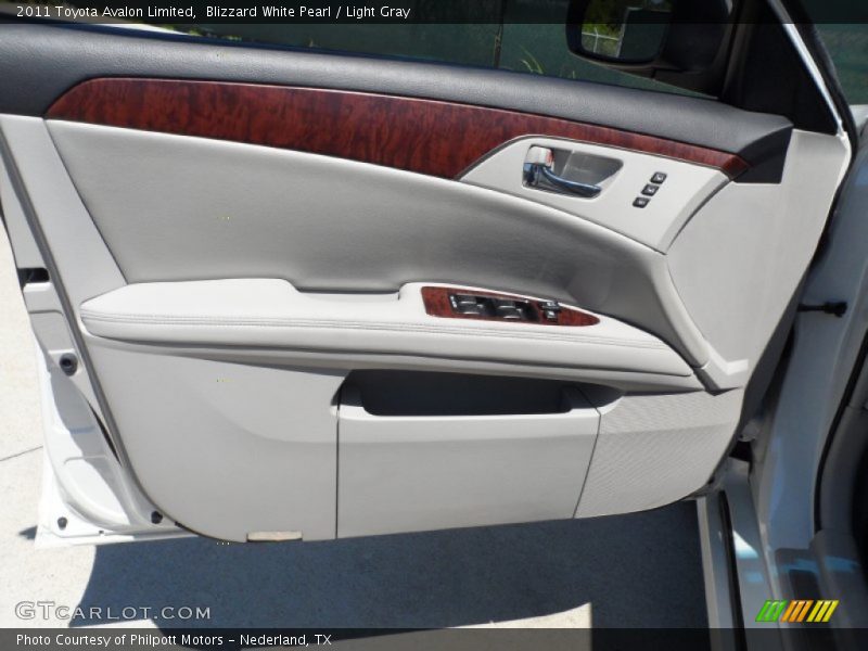 Blizzard White Pearl / Light Gray 2011 Toyota Avalon Limited