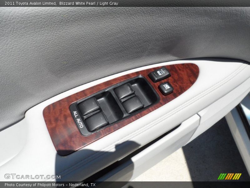 Blizzard White Pearl / Light Gray 2011 Toyota Avalon Limited