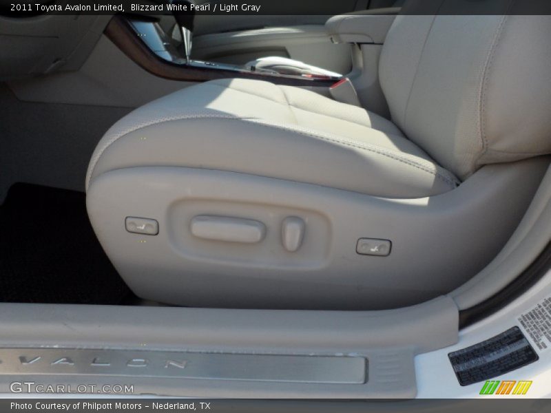 Blizzard White Pearl / Light Gray 2011 Toyota Avalon Limited