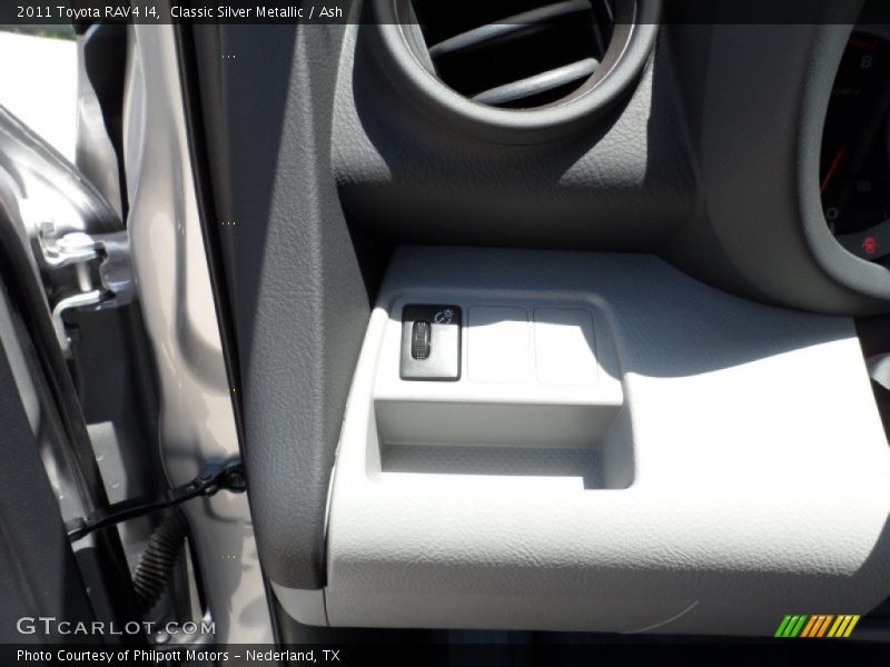 Classic Silver Metallic / Ash 2011 Toyota RAV4 I4