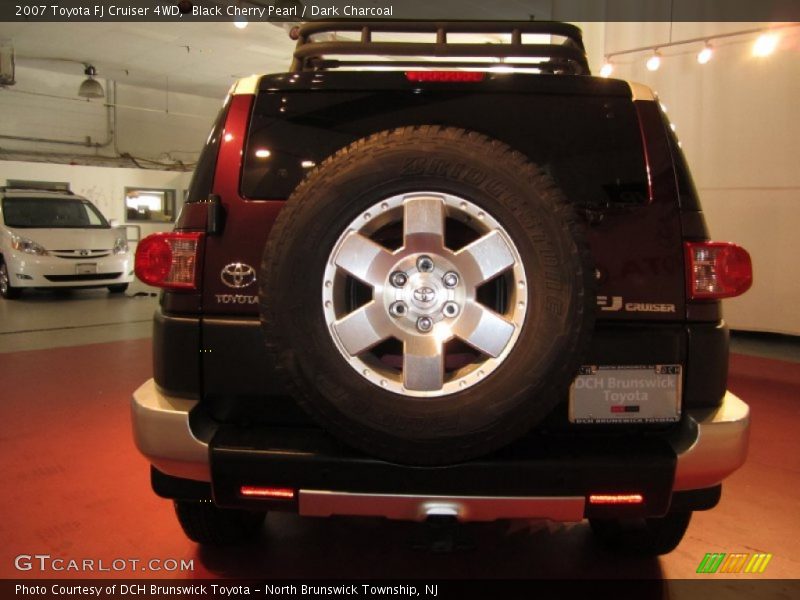 Black Cherry Pearl / Dark Charcoal 2007 Toyota FJ Cruiser 4WD