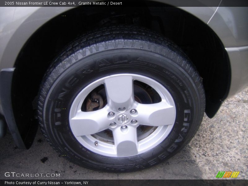 Granite Metallic / Desert 2005 Nissan Frontier LE Crew Cab 4x4