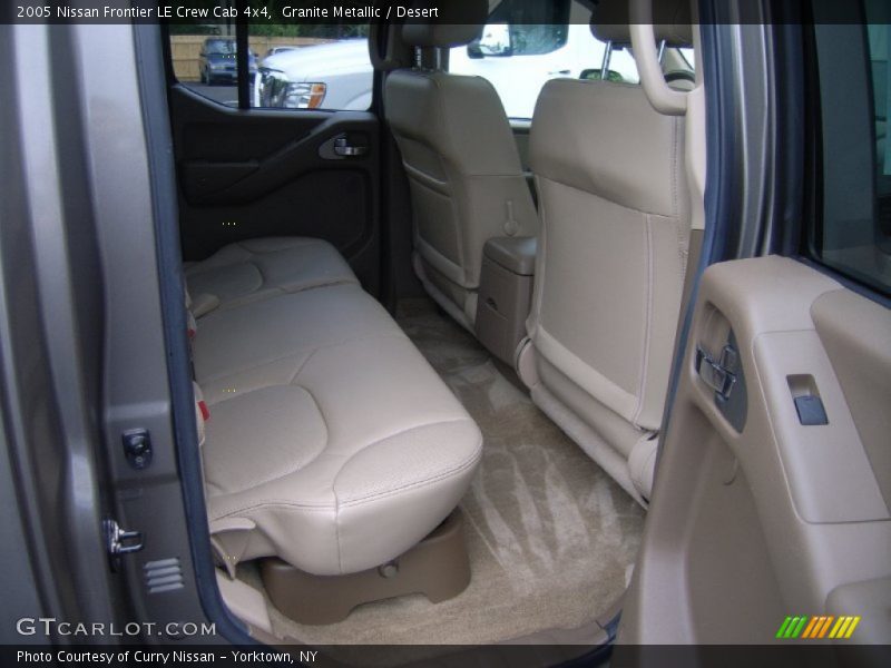 Granite Metallic / Desert 2005 Nissan Frontier LE Crew Cab 4x4