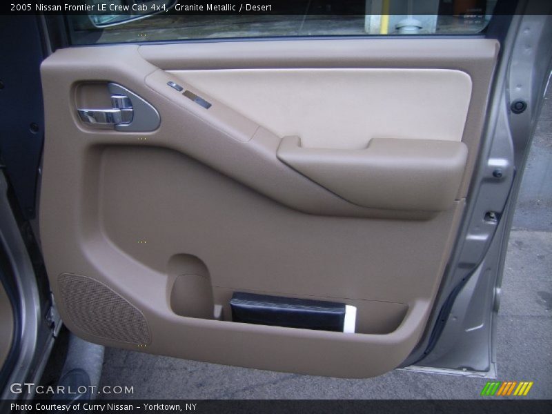 Granite Metallic / Desert 2005 Nissan Frontier LE Crew Cab 4x4
