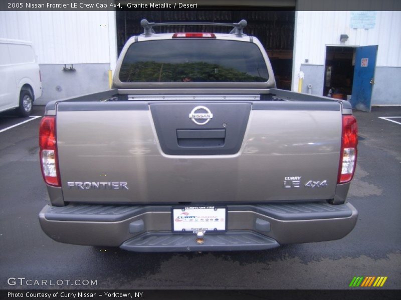 Granite Metallic / Desert 2005 Nissan Frontier LE Crew Cab 4x4
