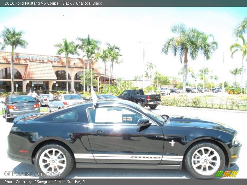 Black / Charcoal Black 2010 Ford Mustang V6 Coupe