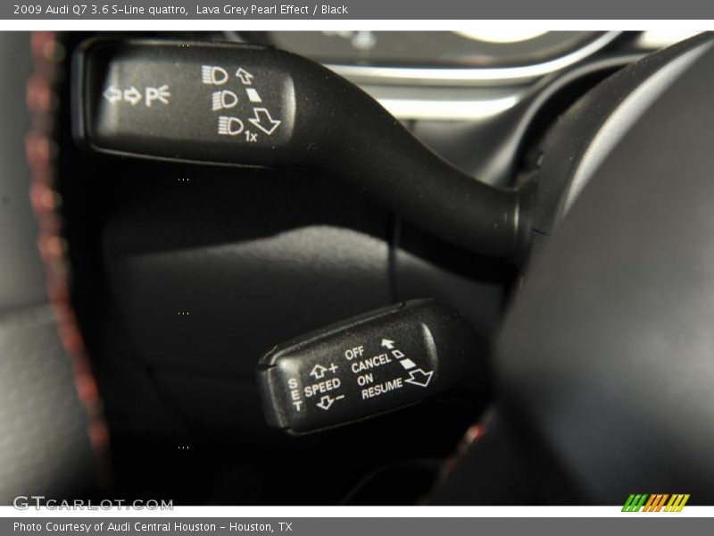 Controls of 2009 Q7 3.6 S-Line quattro