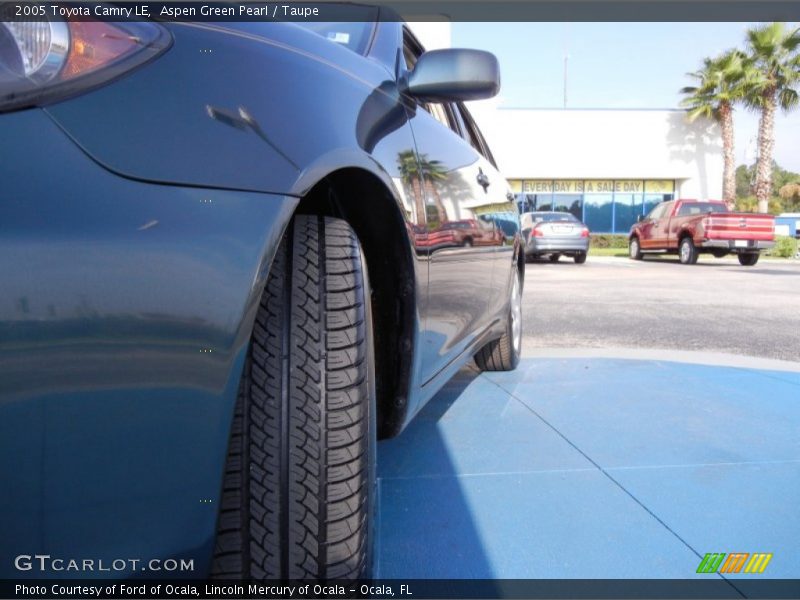 Aspen Green Pearl / Taupe 2005 Toyota Camry LE