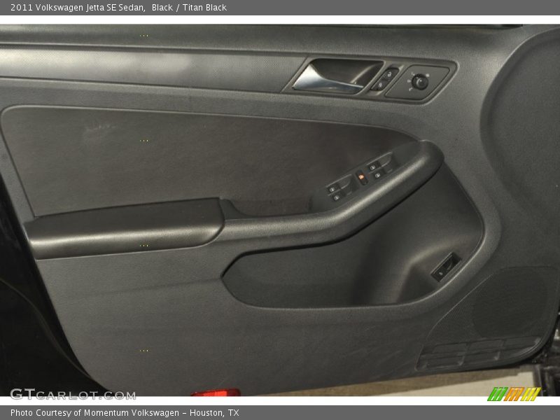 Black / Titan Black 2011 Volkswagen Jetta SE Sedan