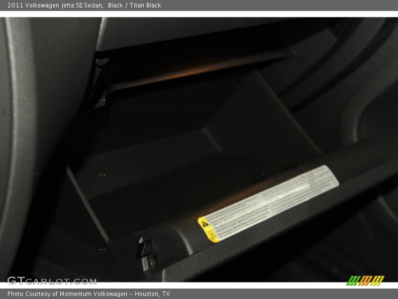 Black / Titan Black 2011 Volkswagen Jetta SE Sedan