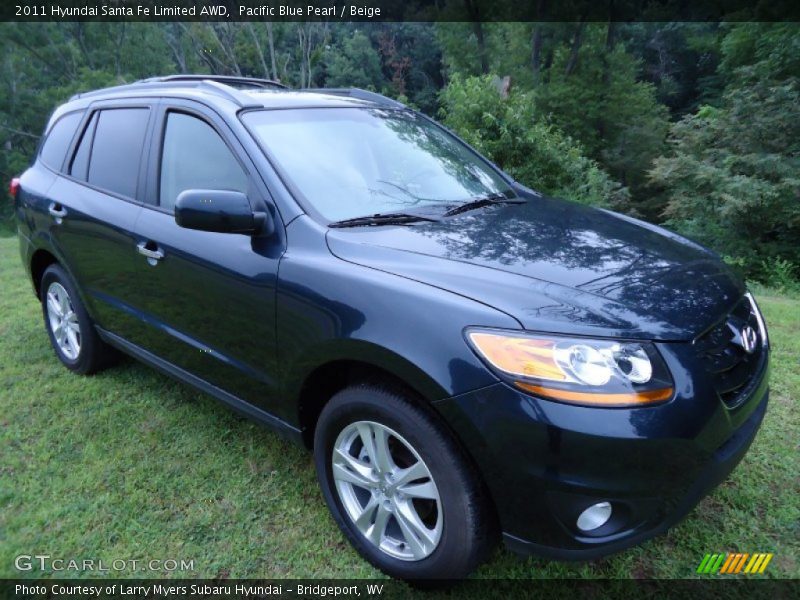 Front 3/4 View of 2011 Santa Fe Limited AWD