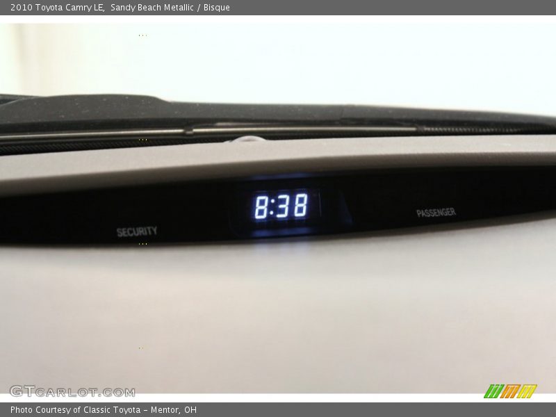 Sandy Beach Metallic / Bisque 2010 Toyota Camry LE