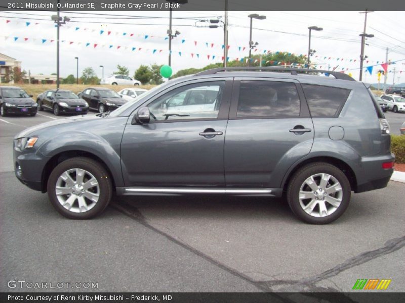 Graphite Gray Pearl / Black 2011 Mitsubishi Outlander SE