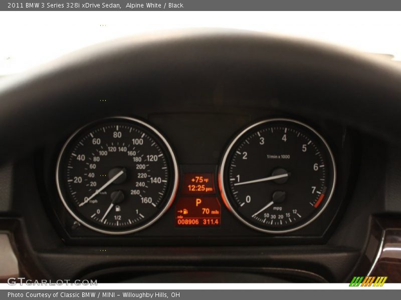Alpine White / Black 2011 BMW 3 Series 328i xDrive Sedan